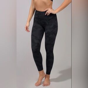 Yogalicious Lux 7/8” Dark Camo Ankle Leggings